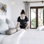 Kryzys w hotelarstwie? Tak. Oszczędności kosztem załogi? Nigdy